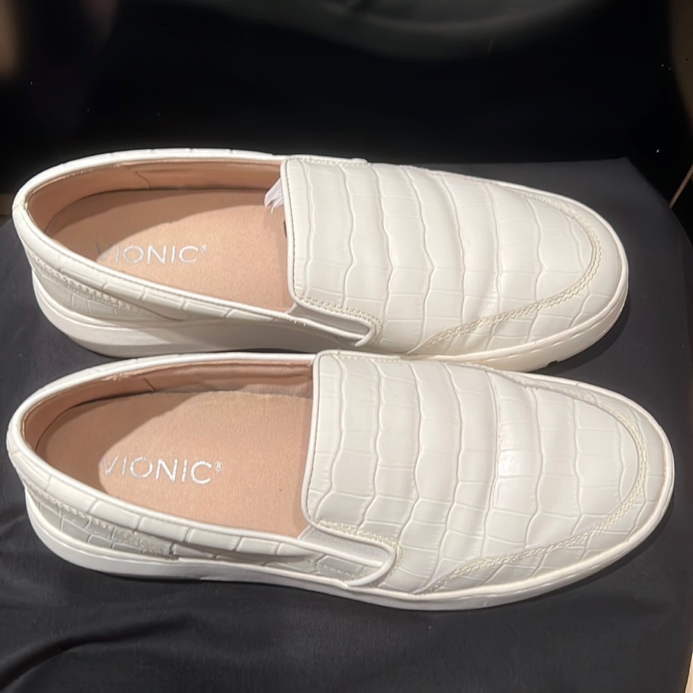 Vionic Dinora Croco Slip On Sneaker Comfort Shoes White Women’s 8